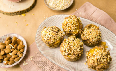 Ein simples Rezept für richtig leckere, saftige und gesunde Apfel-Aprikosenmuffins. Natürlich komplett vegan und nur mit den besten Zutaten. Klick dich rüber zum Blog oder speichere es jetzt ab und nutze es später! | Ricemilkmaid Blog