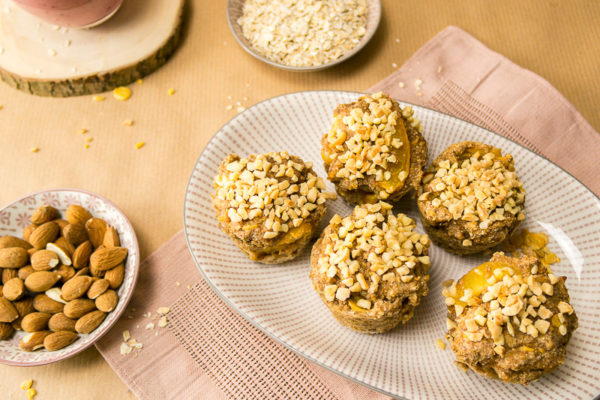 Ricmilkmaid-Blog-Vegan-Aprikosenmuffins-gesund-4 Ein simples Rezept für richtig leckere, saftige und gesunde Apfel-Aprikosenmuffins. Natürlich komplett vegan und nur mit den besten Zutaten. Klick dich rüber zum Blog oder speichere es jetzt ab und nutze es später! | Ricemilkmaid Blog