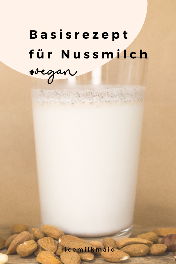 Nussmilch selbst herstellen? Ganz einfach! Mit diesem Basisrezept fällt dir die Herstellung von Nussmilchsorten wie Mandelmilch, Cashewmilch und Haselnussmilch in deiner eigenen Küche ganz einfach. Klick dich gleich zum Beitrag! #vegan