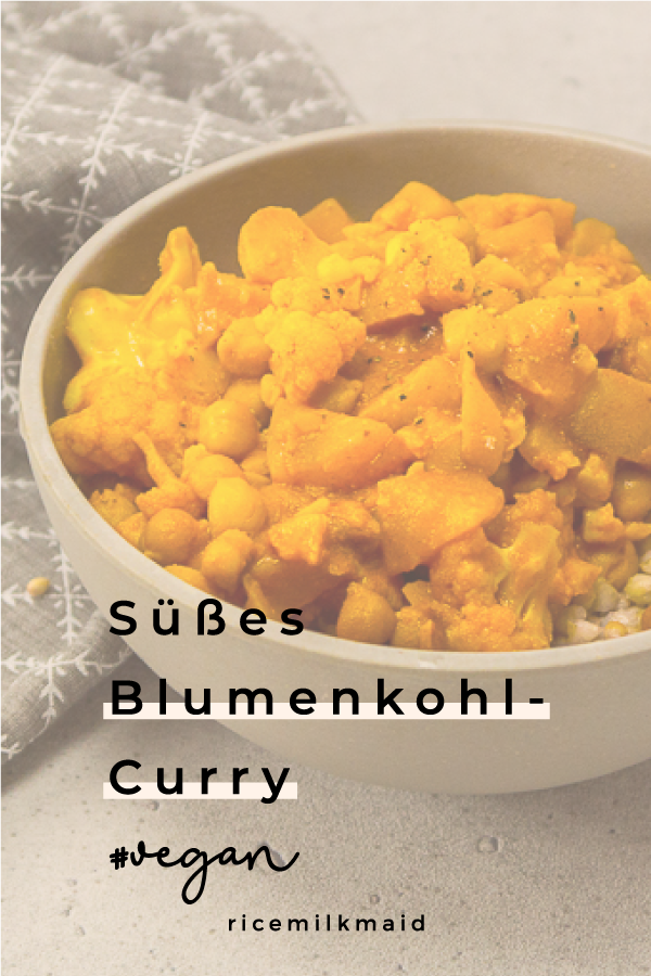 Blumenkohl im Schrank und keine Ahnung, was du damit kochen sollst? Glaub mir, dieses einfache Blumenkohlcurry punktet durch seinen süßen Geschmack und seine leckere Würzung. Überzeugt sogar Kochmuffel. #vegan