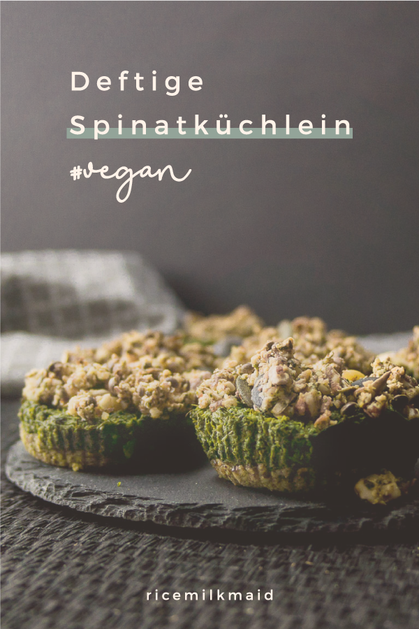 Hier kommt das Rezept für die deftigen Brokkoli-Spinatküchlein. Gesund, einfach und handlich - perfekt für jede Gartenparty. #vegan